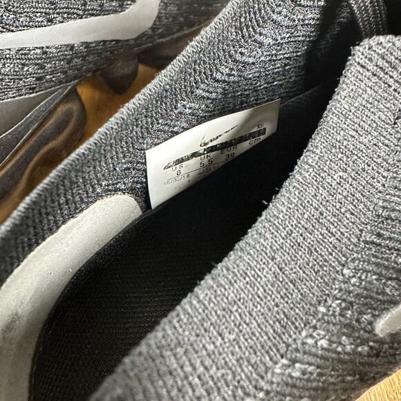 Nike Air VaporMax Flyknit 3 Triple Black Shoes Women's Size 8 AJ6910-002 - Picture 8 of 8